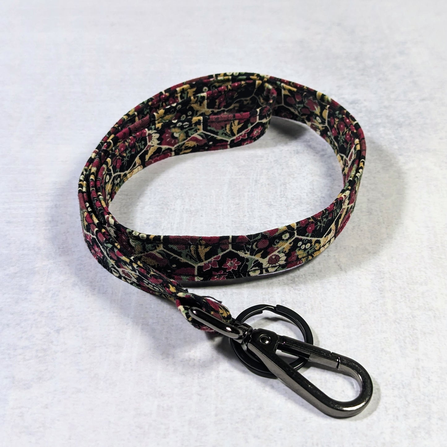 Meadow Honeycomb Sempre Lanyard