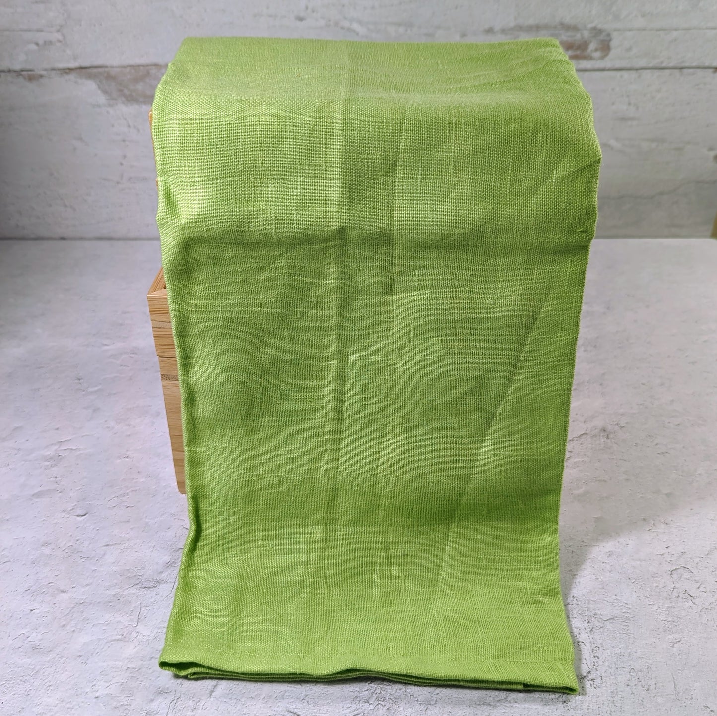 Spring green 100% linen kitchen towel