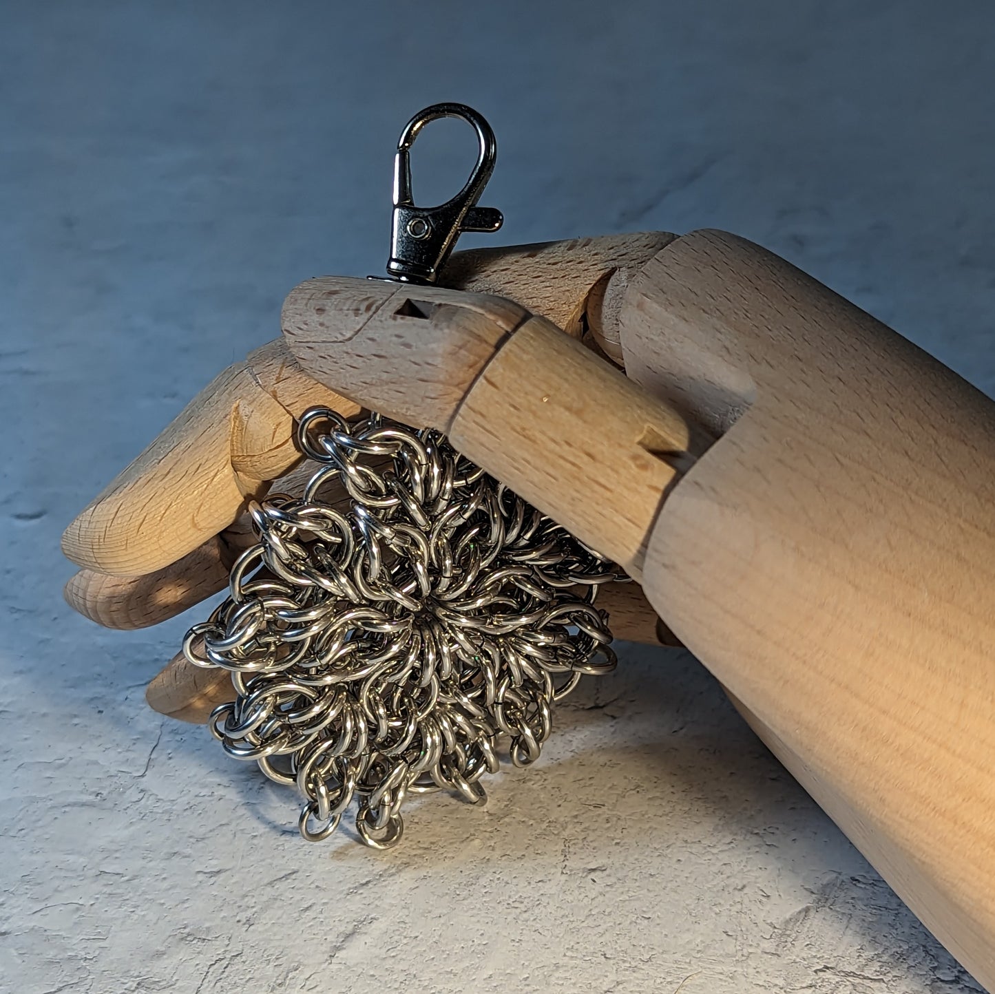 Unadorned Medium Fugue Fidget