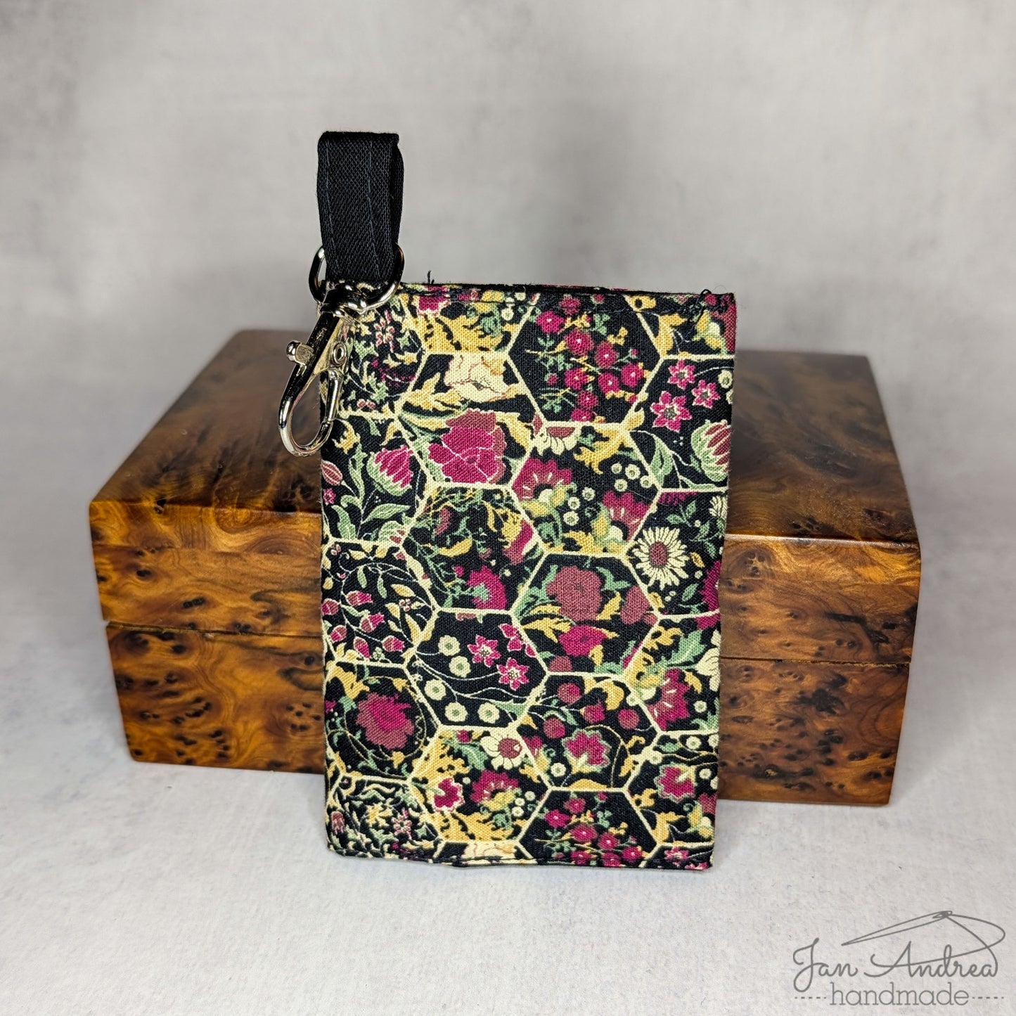 Meadow Honeycomb Breve Card Wallet