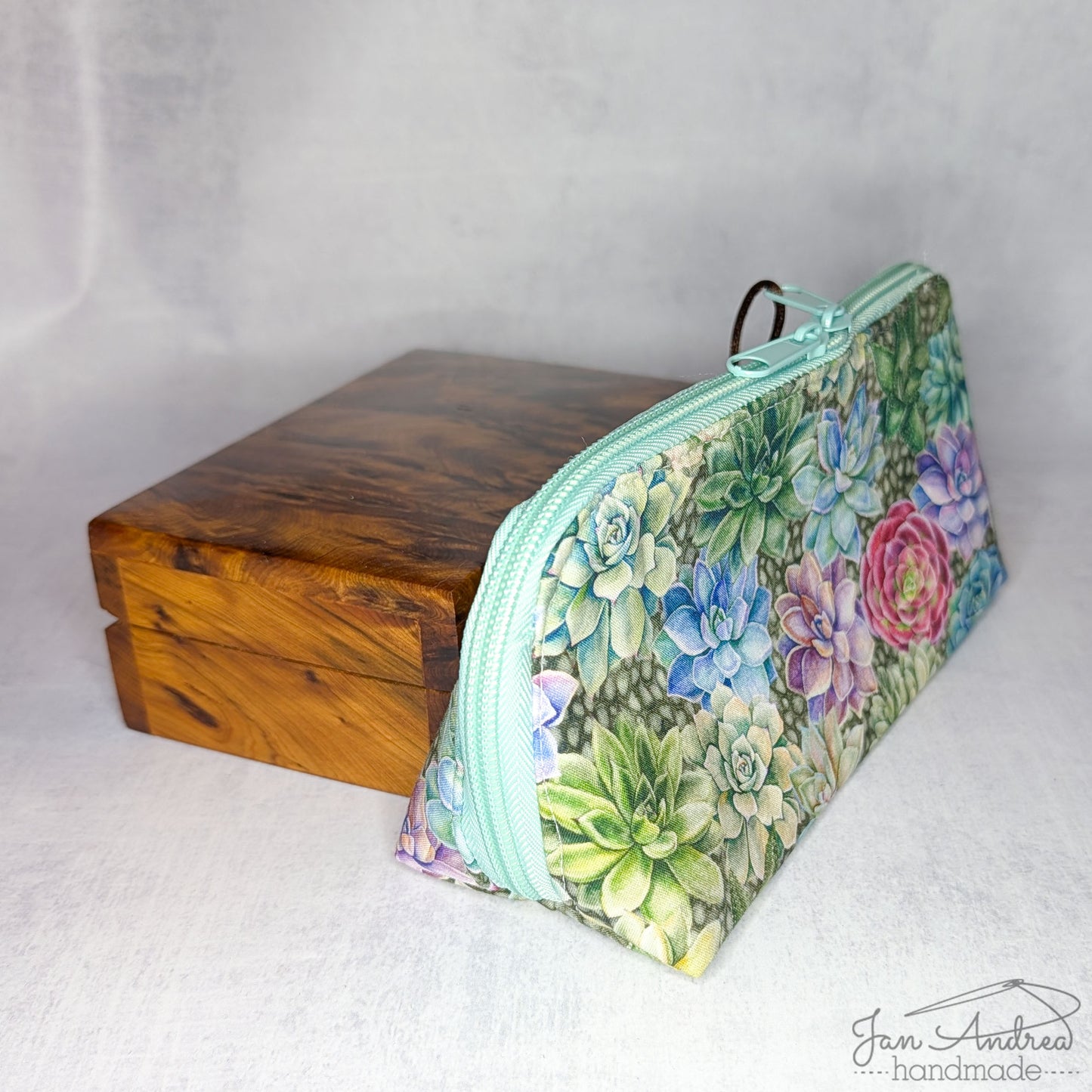 Succulents Arioso Pouch
