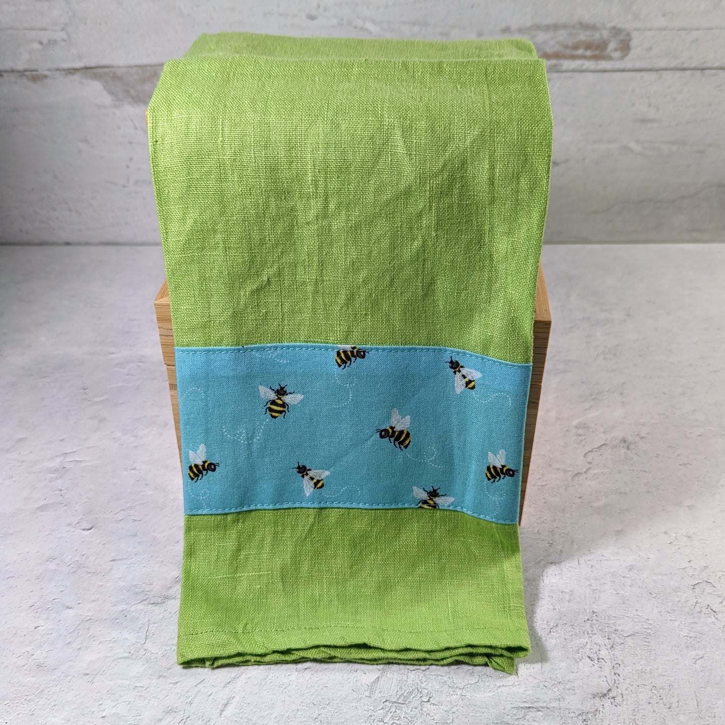Busy bees accent linen kitchen towel