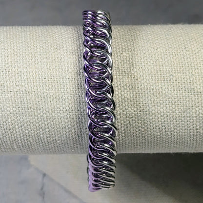 Lilac/silver chainmaille bracelet