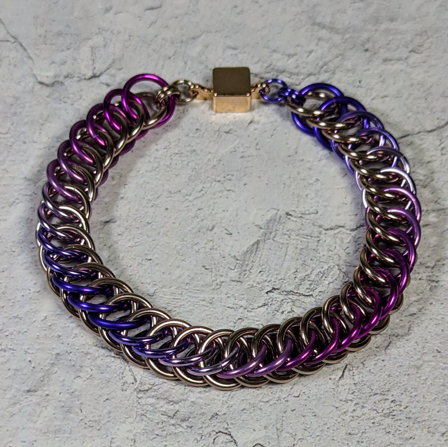Variegated purples chainmaille bracelet