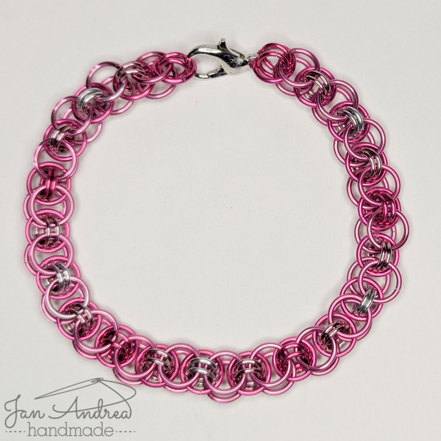 Bracelet clasped and arranged in a circle