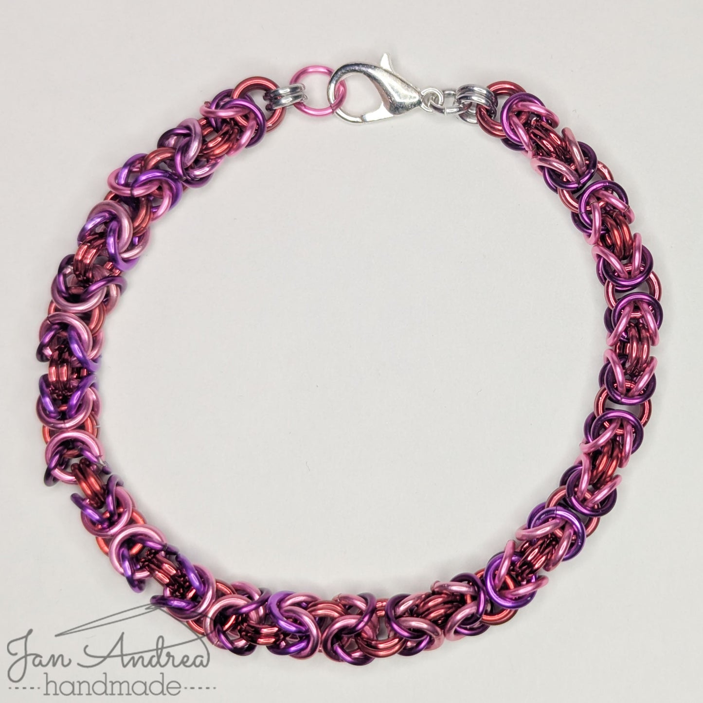 Bracelet clasped and arranged in a circle