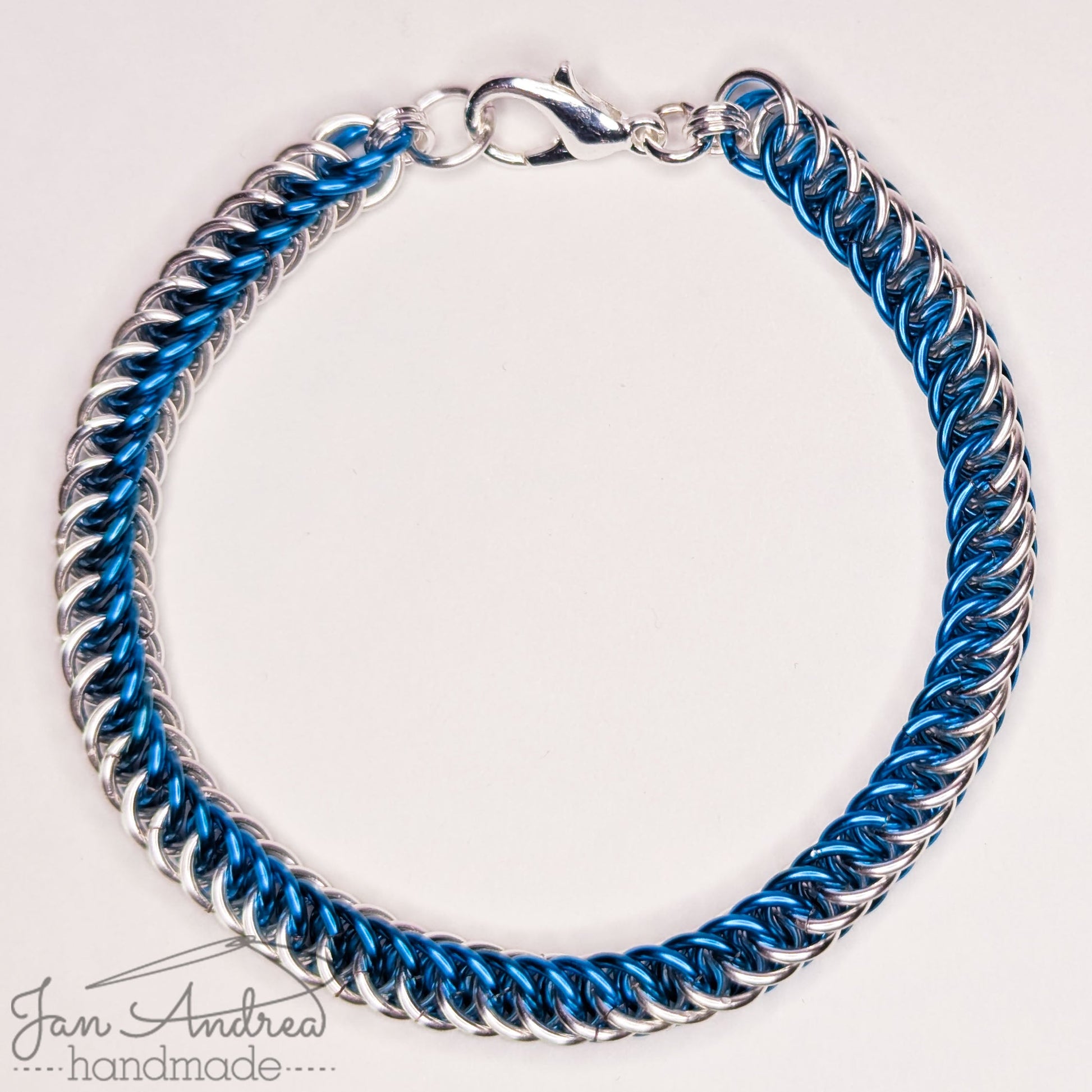 Bracelet clasped and arranged in a circle