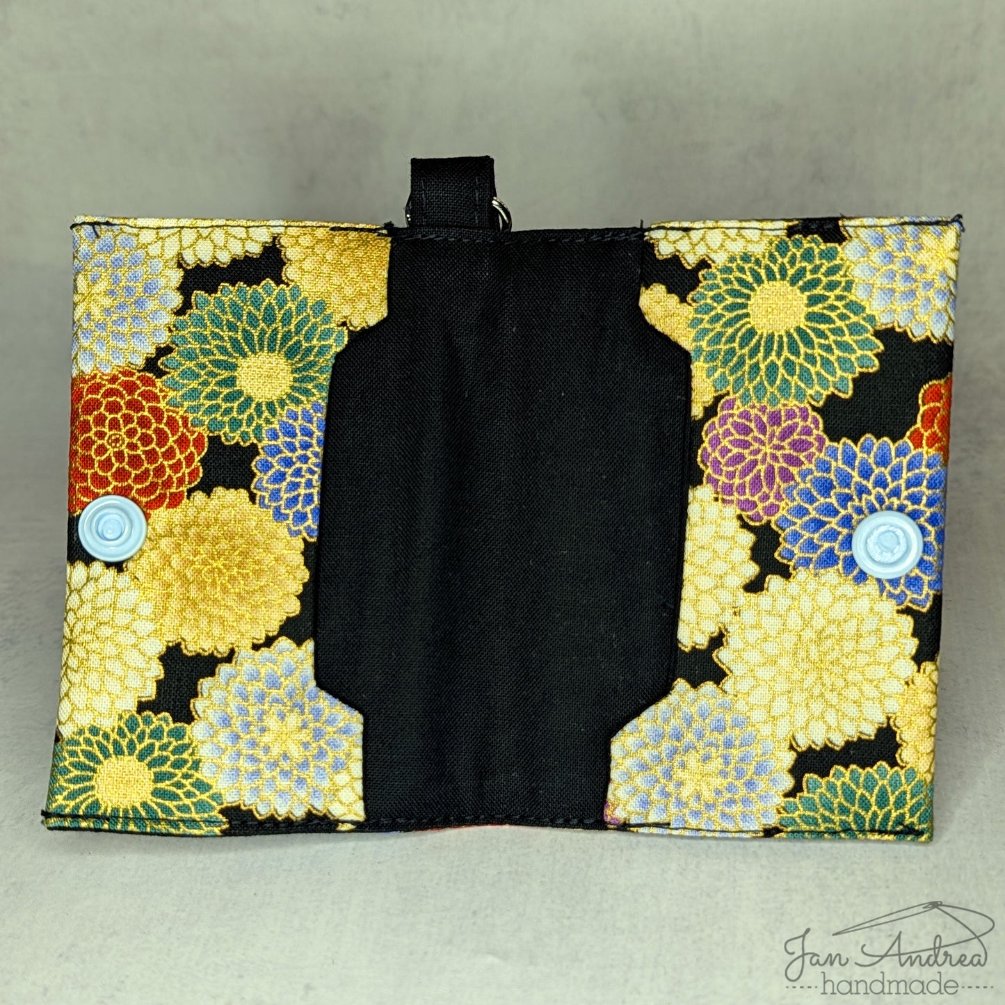 Chrysanthemums Breve Card Wallet