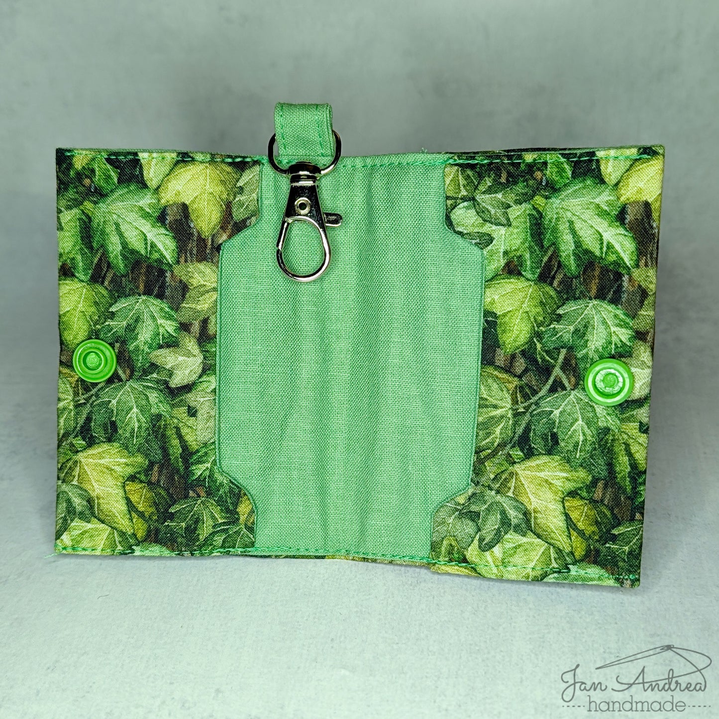 English Ivy Breve Card Wallet