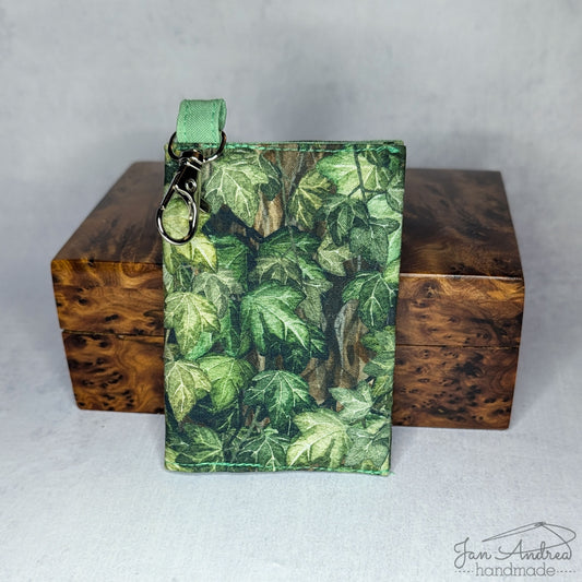 English Ivy Breve Card Wallet