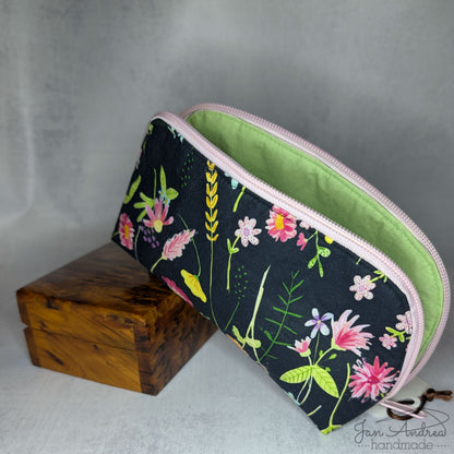 Meadow Flowers Arioso Pouch