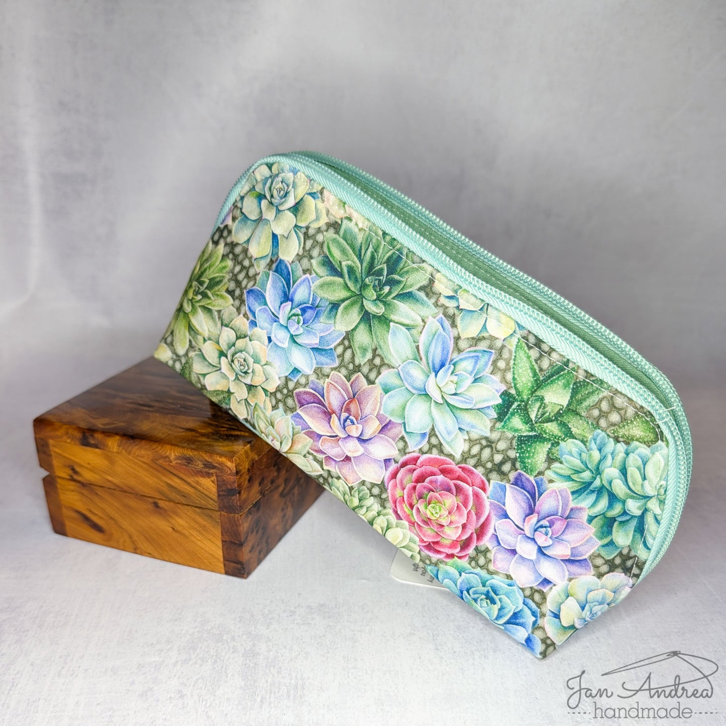 Succulents Arioso Pouch